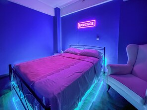 2 Schlafzimmer, Schreibtisch, Bügeleisen/Bügelbrett, kostenloses WLAN