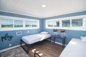 4 bedrooms, free WiFi, bed sheets
