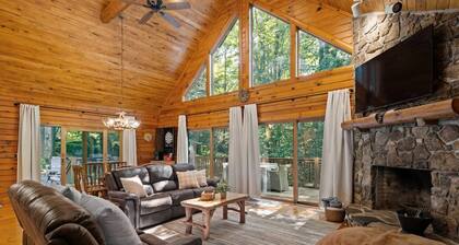 HotTub-FirePit-8MintoWisp-Arcade-4BD-NoCleaningFee