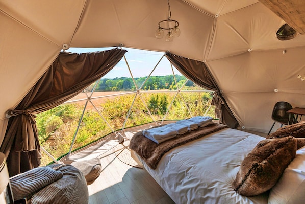 1 chambre, fer et planche à repasser, Wi-Fi gratuit, draps fournis
