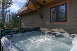 Bain à remous extérieur