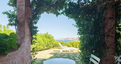 Villa 'Villa Baia - Porto Rafael' mit Meerblick, privater Terrasse und Klimaanlage