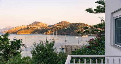 Apartamento "Anna House" con vistas al mar, jardín y Wi-Fi