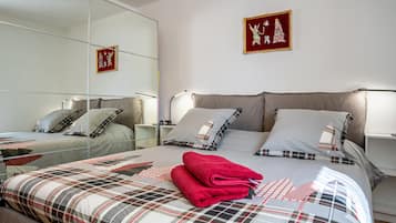 2 camere, ferro/asse da stiro, Wi-Fi gratuito, lenzuola