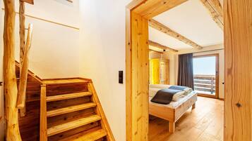 4 Schlafzimmer, Bügeleisen/Bügelbrett, kostenloses WLAN, Bettwäsche