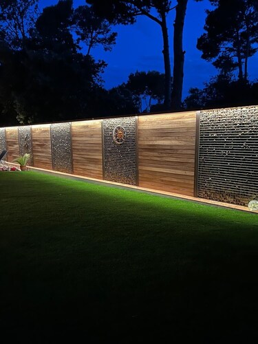 Villa 'Fleur ' with Shared Pool, Private Terrace and Wi-Fi