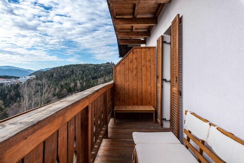Bauernhof 'Alpin Farm Birke' mit Bergblick, Gemeinschaftsgarten und WLAN