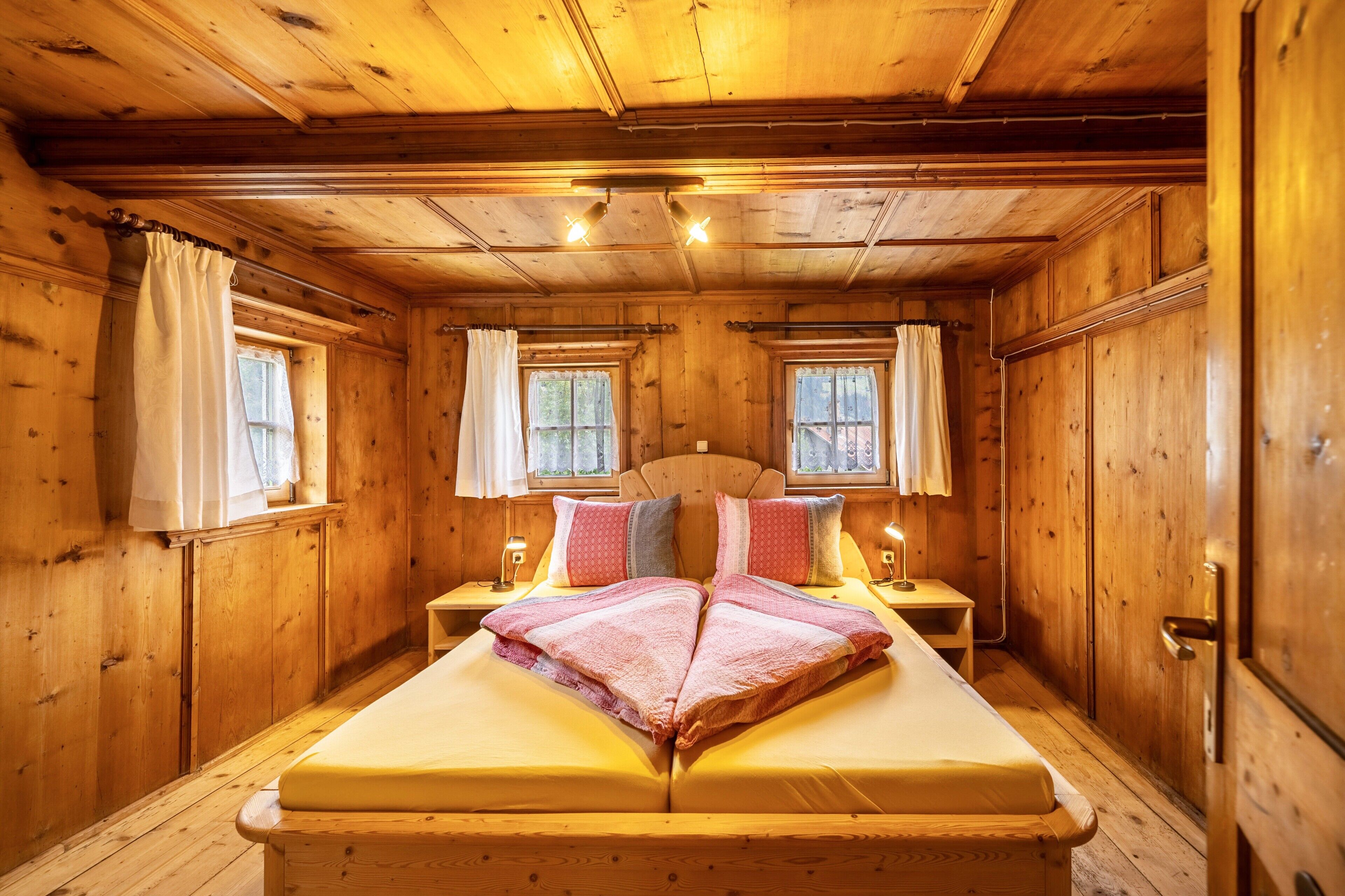 4 Schlafzimmer, kostenloses WLAN, Bettwäsche