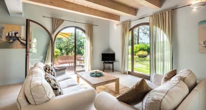 Chalet "Azzurro" mit Bergblick, Gemeinschaftspool und WLAN