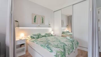 1 chambre, fer et planche à repasser, Wi-Fi gratuit, draps fournis