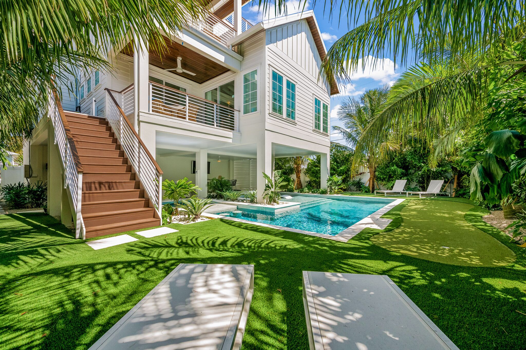 Luxury home with Pool and Spa, Rooftop deck, Water views, Golf cart, and Bikes!
