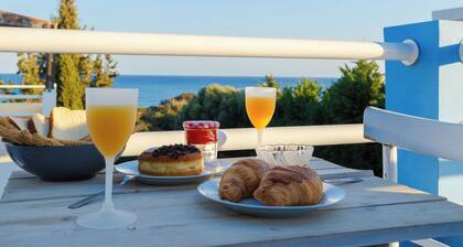 Beachfront studio Socrates