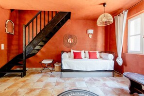 Room (Jasmin) | Iron/ironing board, free WiFi, bed sheets