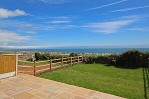 Property grounds - Beesands Vista - Luxury Cottages (Kingsbridge)