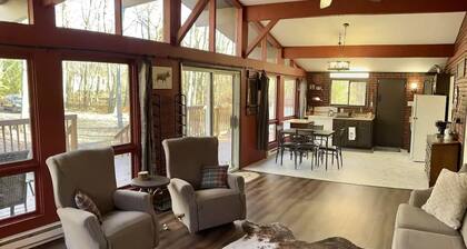 City Escape: Cozy 2 bedroom Chalet in Jim Thorpe