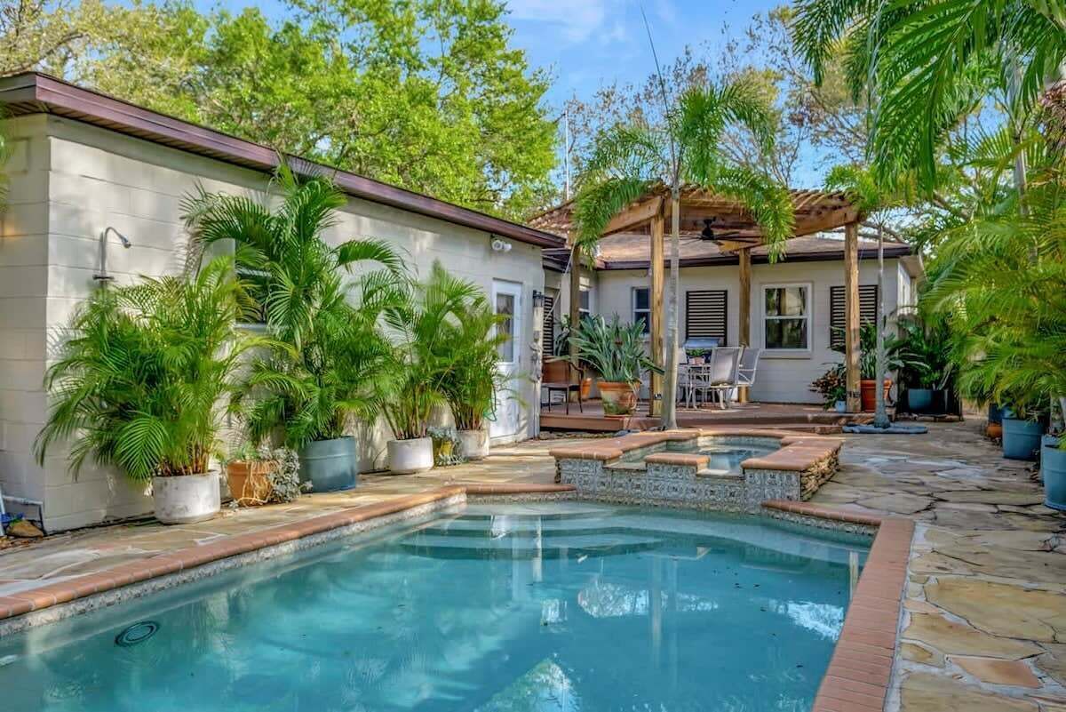 St Pete Hideaway w/ Pool- Pet friendly
