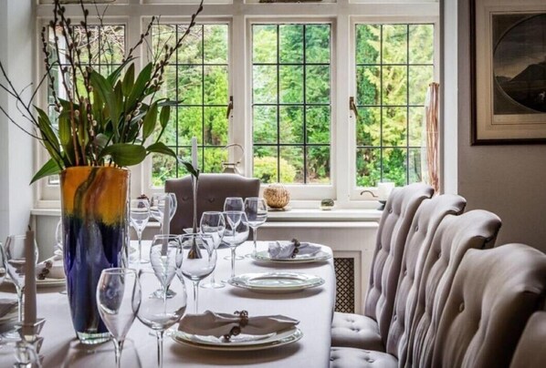 Interior - COACH HOUSE (Woking)