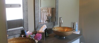 Family Friendly, Heated Pool, Make Yourself at Home