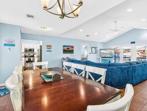 Dining - Estes Oasis! Canal front home with private lighted dock! Views! Foosball game (Aransas Pass)