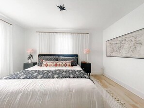 3 soverom, strykejern/-brett, reiseseng for barn og wi-fi