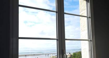 Lestrevet beach house