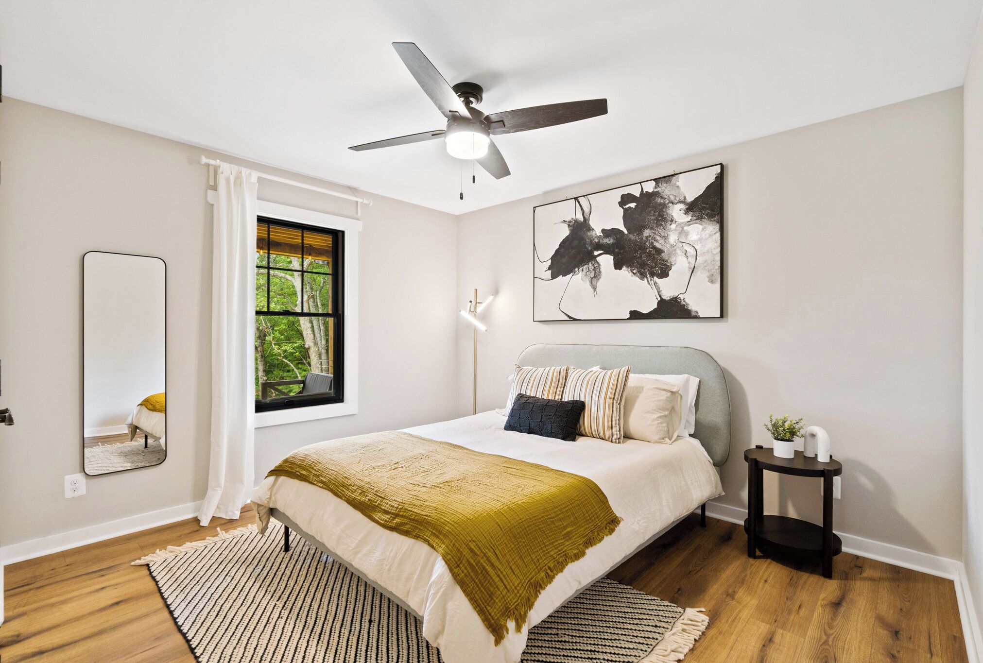 3 soverom, strykejern/-brett, reiseseng for barn og wi-fi (inkludert)