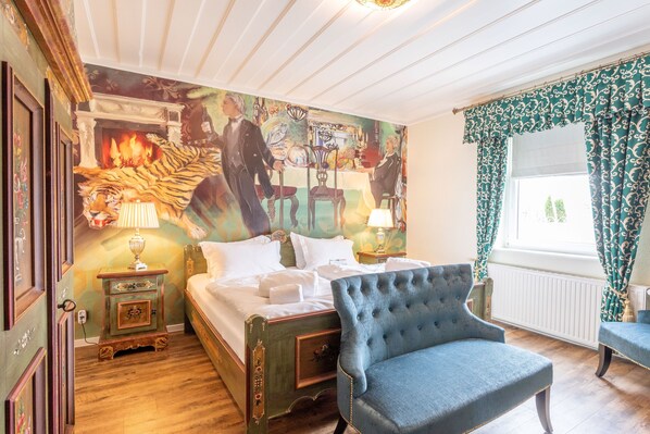 Dinner for One Room | Egyptian cotton sheets, premium bedding, in-room safe