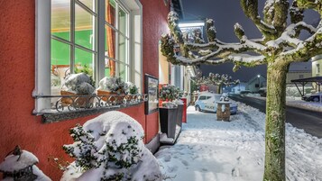 Fachada de la propiedad