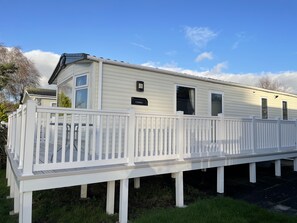Exterior - Azalea lovely dog free caravan on Rockley Park, Poole (Poole)