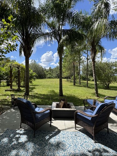 “GLAMPING”on 10 acres…10minutes to Lakewood Ranch and close to Sarasota scenes.