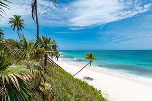 Am Strand, Liegestühle, Strandtücher