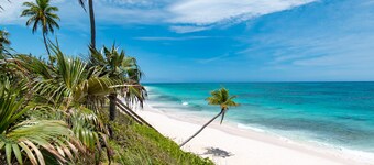 Brand New Oceanfront Home located in the heart of Central Eleuthera W/ Generator