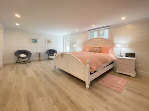 2 Schlafzimmer, Zimmersafe, Bügeleisen/Bügelbrett, WLAN