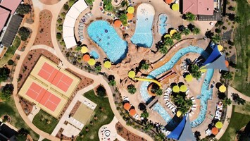 Have access to the resort amenities including the lazy river, water slide, pools, hot tubs, pickleball, and clubhouse!