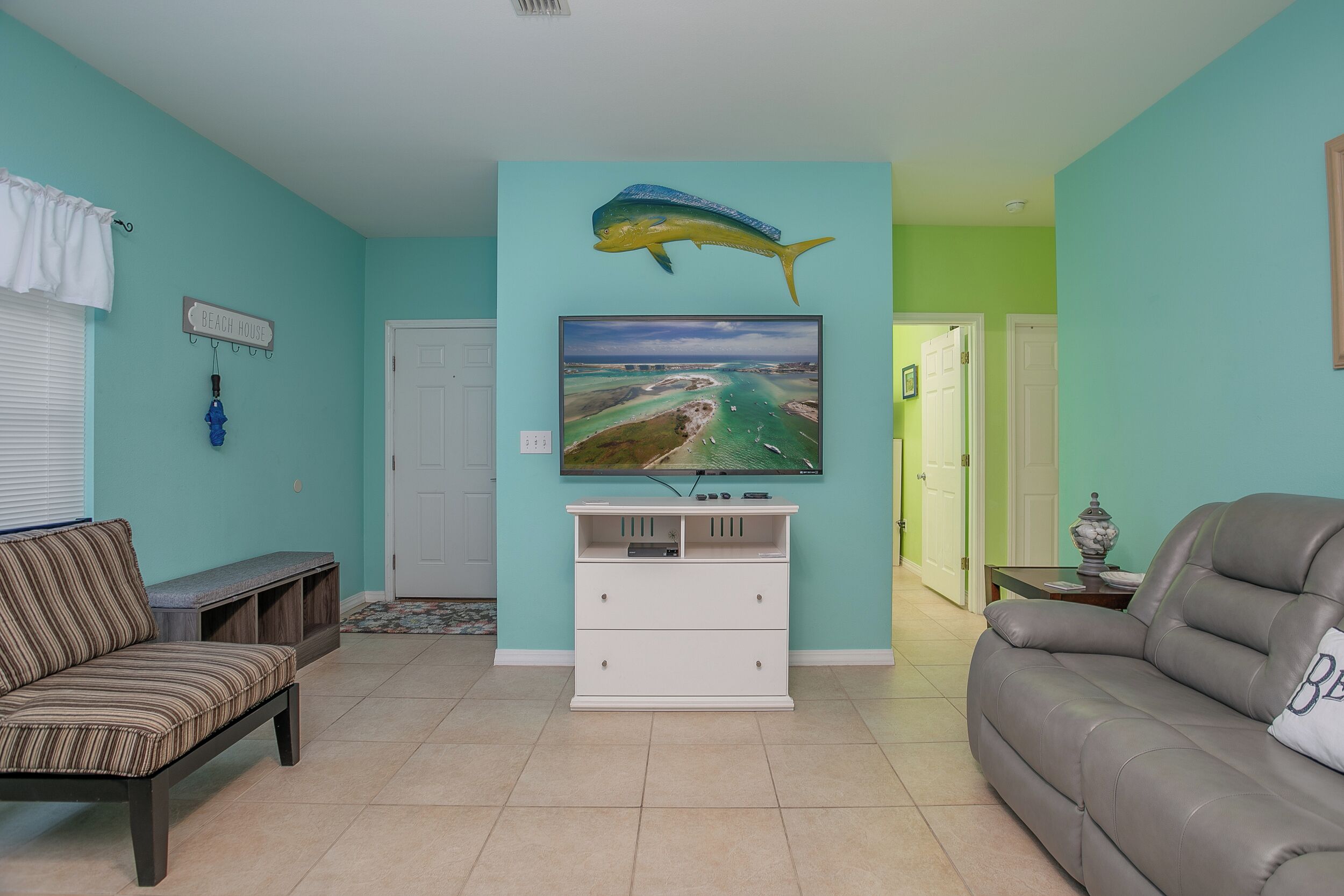 Smart TV, DVD player