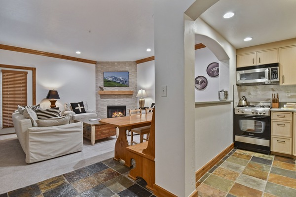 Villa, 1 Bedroom | Private kitchen | Coffee/tea maker, fridge, oven, toaster