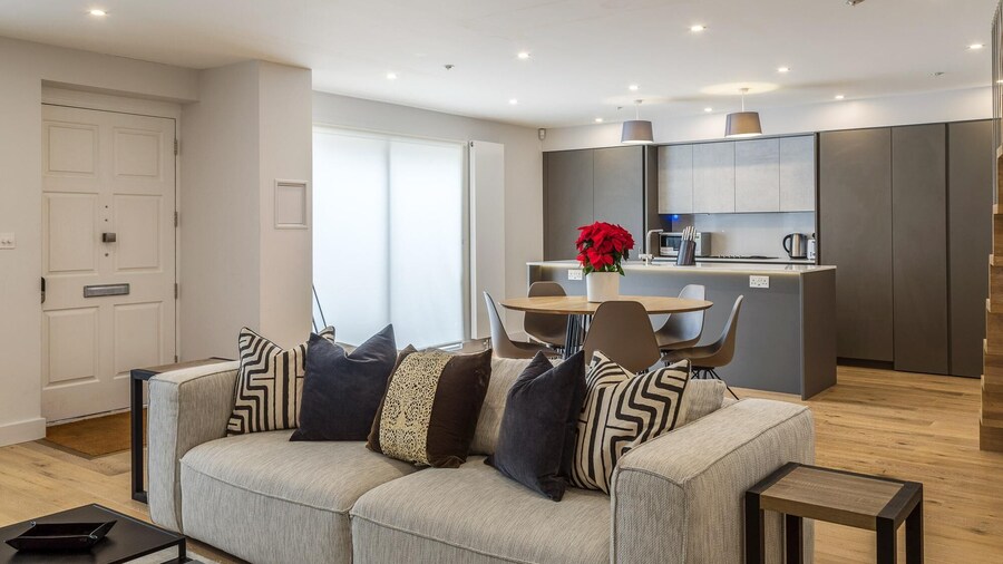 Modern Family Home in Kensington