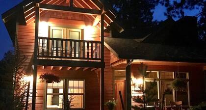 Pine Grove Suite in Sisters