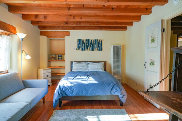 3 Schlafzimmer, Schreibtisch, Bügeleisen/Bügelbrett, kostenloses WLAN