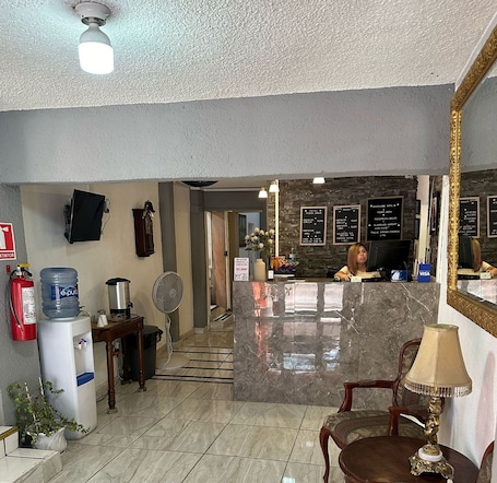 Reception. Hotel Posada Jardin Aguascalientes