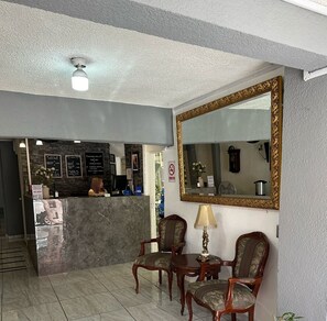 Reception - Hotel Posada Jardin Aguascalientes (Aguascalientes)