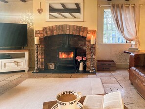Interior - 5 bedroom accommodation in Hinstock, near Market Drayton (Hinstock, near Market Drayton)