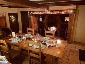 Dining - 5 bedroom accommodation in Hinstock, near Market Drayton (Hinstock, near Market Drayton)