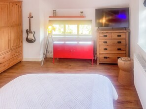 5 chambres, Wi-Fi gratuit, draps fournis