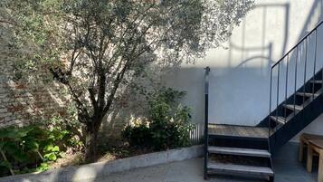 Enceinte de lâhĂ©bergement