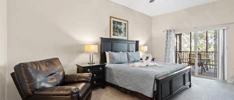 3 habitaciones, tabla de planchar con plancha, cuna de viaje y wifi