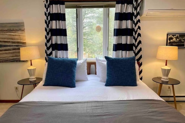 4 Schlafzimmer, Schreibtisch, Bügeleisen/Bügelbrett, WLAN