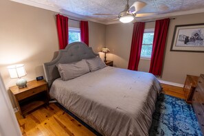 3 bedrooms, free WiFi, bed sheets