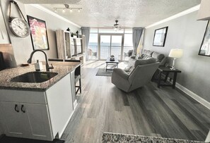 Smart TV - Crystal Blue Persuasion (Myrtle Beach)