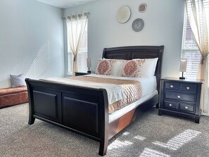 4 bedrooms, iron/ironing board, free WiFi, bed sheets